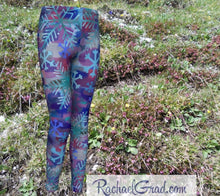 Load image into Gallery viewer, Holiday Gifts for Mom, Mommy and Me Matching Leggings Tights, Mom and Daughter Outfit, Snowflake Art Pants Set, Gift for Moms, New Mom Gifts by Artist Rachael Grad kids front
